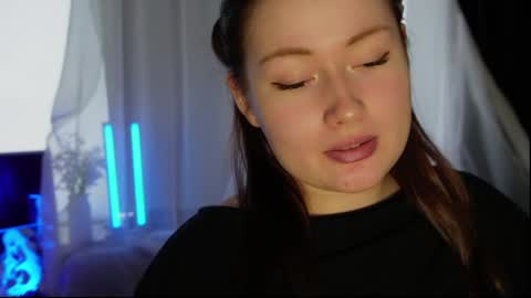Snapshot of tendre_amelia chatting on June 3, 2026, 8:39 am tendre_amelia online show from June 3, 2026, 8:39 am