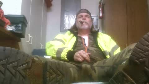 Tennredneck online show from January 14, 2025, 5:08 am