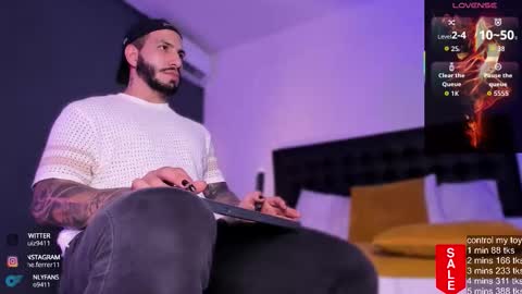 Teo Ferrer online show from October 14, 2025, 8:09 pm