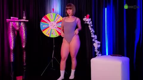 teresa  help me reach 100 like online show from May 17, 2026, 1:14 am