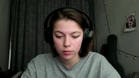 Anny Simpson online show from February 9, 2026, 6:06 am