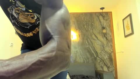 terranze_z online show from January 13, 2025, 7:10 pm
