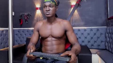 terranze_z online show from March 18, 2026, 7:39 pm