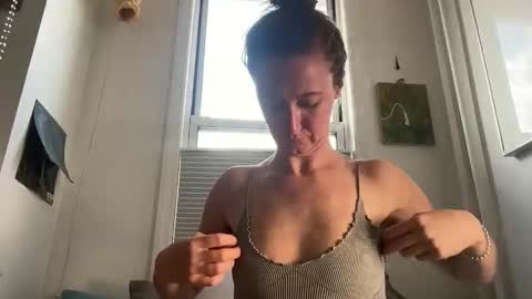 Snapshot of terraworship chatting on October 26, 2025, 6:03 pm Terra Worship Findomme online show from October 26, 2025, 6:03 pm