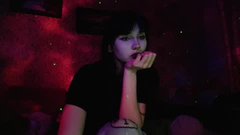 Nana online show from March 13, 2026, 1:23 am