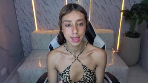 Online 800 to 1400 online show from October 25, 2025, 1:46 am