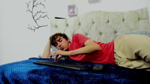 terrygrace online show from November 12, 2025, 7:35 pm