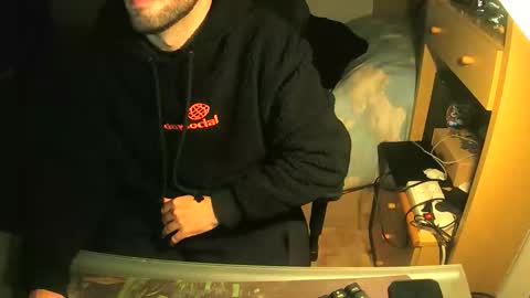 Snapshot of terwosdex chatting on January 7, 2026, 5:37 pm terwosdex online show from January 7, 2026, 5:37 pm