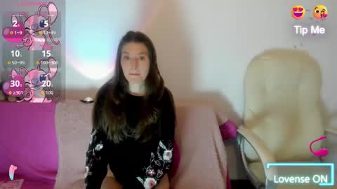 Snapshot of tesa_cute chatting on October 24, 2025, 2:19 am tesa online show from October 24, 2025, 2:19 am