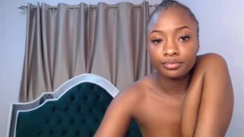 Snapshot of tess_tacy chatting on February 28, 2025, 9:33 pm Tacy online show from February 28, 2025, 9:33 pm