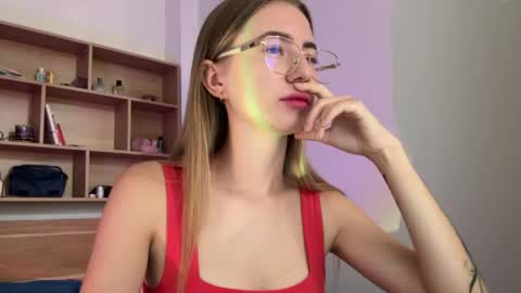 tessa_calmness online show from April 18, 2026, 5:11 am