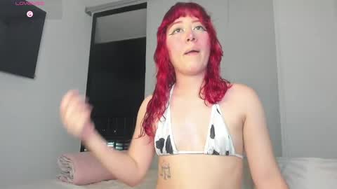 Tessa online show from April 25, 2026, 12:57 am