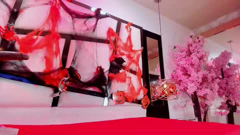  TESSA COOPER1  online show from October 26, 2025, 8:04 pm