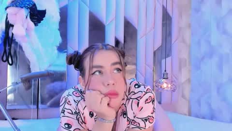  TESSA COOPER1  online show from November 2, 2025, 3:25 pm