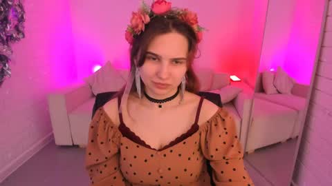 Tessa online show from April 24, 2026, 5:21 am