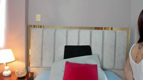 Tessamonroee online show from April 27, 2026, 6:50 pm