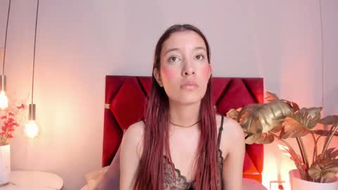 Tessamonroee online show from April 28, 2026, 6:57 pm