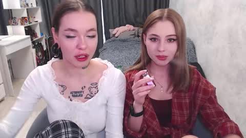 Tessa online show from September 19, 2025, 9:54 am