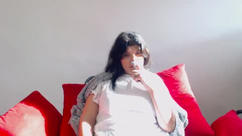 naughty tess online show from February 5, 2025, 10:19 am