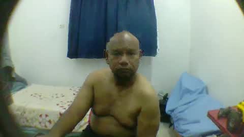 yours online show from October 23, 2025, 6:06 pm