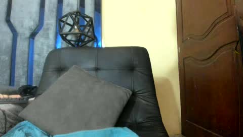 leila lopez online show from January 21, 2025, 12:50 pm