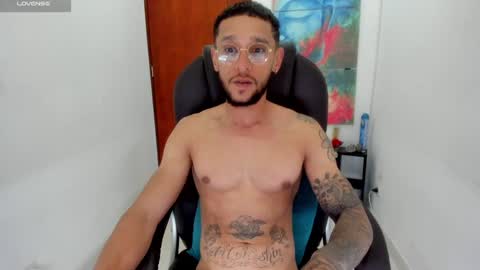 Snapshot of teylor_cristian chatting on January 6, 2025, 10:47 pm Cristhian Teylor online show from January 6, 2025, 10:47 pm