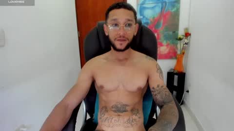 Snapshot of teylor_cristian chatting on January 15, 2025, 2:17 am Cristhian Teylor online show from January 15, 2025, 2:17 am