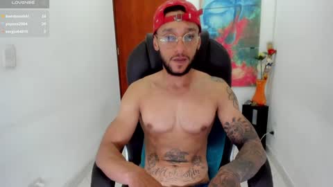 Snapshot of teylor_cristian chatting on January 20, 2025, 7:15 am Cristhian Teylor online show from January 20, 2025, 7:15 am
