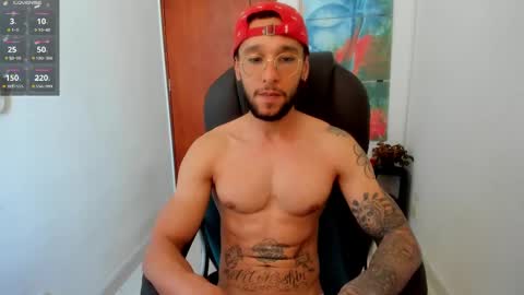Snapshot of teylor_cristian chatting on February 9, 2025, 8:02 pm Cristhian Teylor online show from February 9, 2025, 8:02 pm