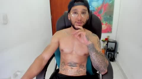 Snapshot of teylor_cristian chatting on March 3, 2025, 1:53 am Cristhian Teylor online show from March 3, 2025, 1:53 am