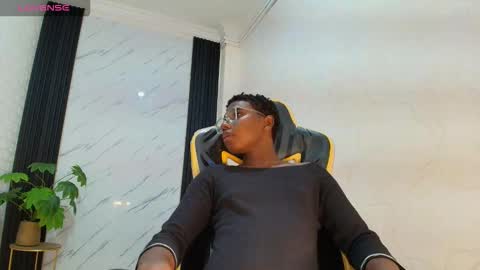 Snapshot of teylor_lovee chatting on February 12, 2026, 9:32 pm teylor_lovee online show from February 12, 2026, 9:32 pm