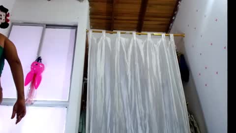 tezza smith online show from March 12, 2025, 11:42 am