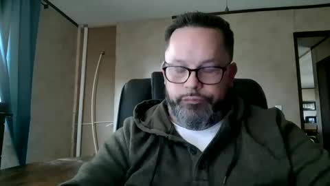 tgchkn86 online show from February 22, 2025, 5:13 pm
