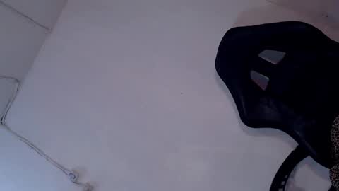 Luna online show from December 28, 2024, 2:43 am