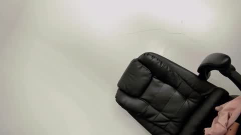 Snapshot of tgirl_luna69 chatting on March 29, 2026, 4:51 pm Luna online show from March 29, 2026, 4:51 pm