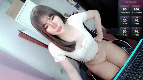 Snapshot of tgirljennie69 chatting on October 3, 2025, 8:44 am jennie online show from October 3, 2025, 8:44 am