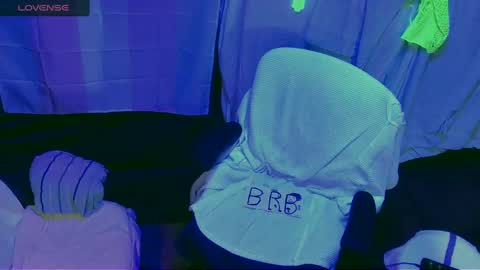 tgirllover69141980 online show from September 21, 2025, 4:47 am