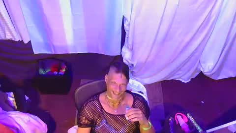 tgirllover69141980 online show from October 25, 2025, 12:29 am