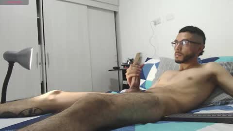 Snapshot of th_russ chatting on February 11, 2026, 6:35 pm INSTAGRAM Th1rss online show from February 11, 2026, 6:35 pm