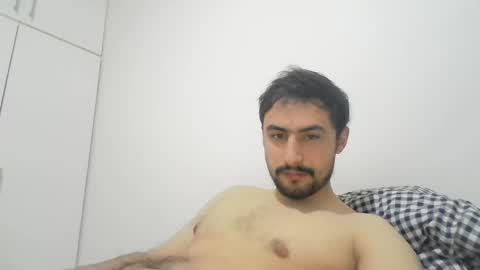 Snapshot of thaiguy666 chatting on April 7, 2026, 9:21 am ThaiGuy online show from April 7, 2026, 9:21 am
