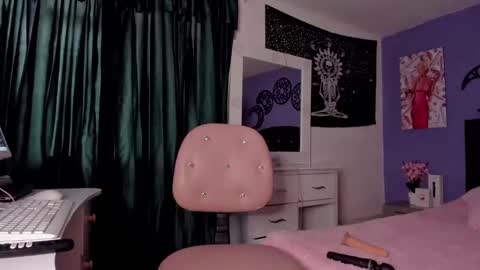 Snapshot of thalassa_root chatting on March 5, 2025, 9:15 pm lui 3 online show from March 5, 2025, 9:15 pm