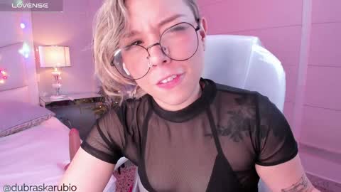 Thalia21 online show from December 13, 2024, 5:05 am