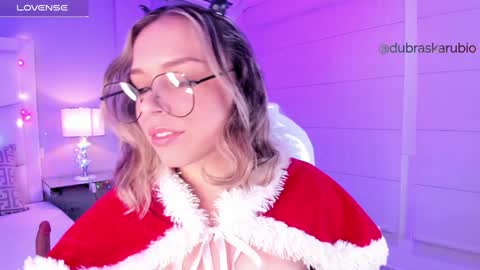 Thalia21 online show from December 28, 2024, 4:41 am