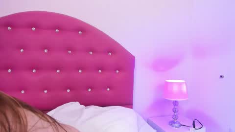 Thalia  online show from March 3, 2026, 8:48 pm