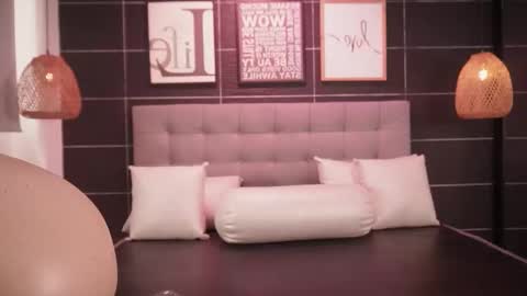 Snapshot of thalia_karlson chatting on November 3, 2025, 12:28 pm Thalia online show from November 3, 2025, 12:28 pm