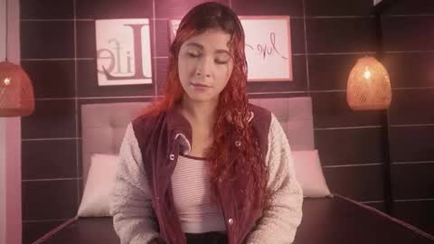 Snapshot of thalia_karlson chatting on November 14, 2025, 12:26 pm Thalia online show from November 14, 2025, 12:26 pm