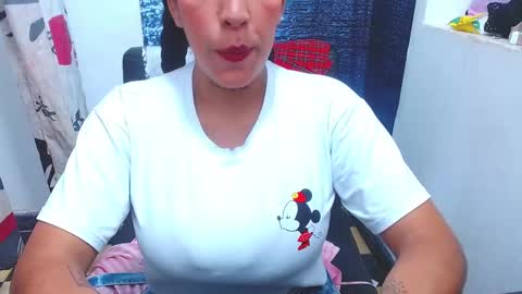  Thalia  online show from September 11, 2025, 2:39 pm