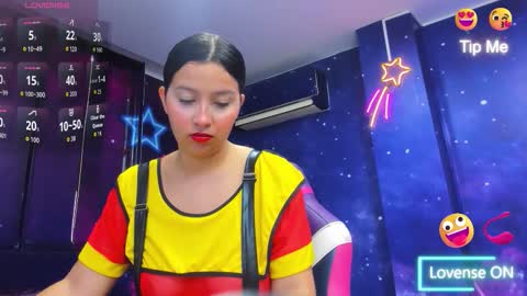 Snapshot of thaliaa_bdsm chatting on October 18, 2025, 1:01 pm Thalia  online show from October 18, 2025, 1:01 pm