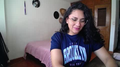    online show from September 12, 2025, 6:19 pm
