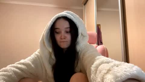 Yumi online show from February 21, 2026, 2:18 pm